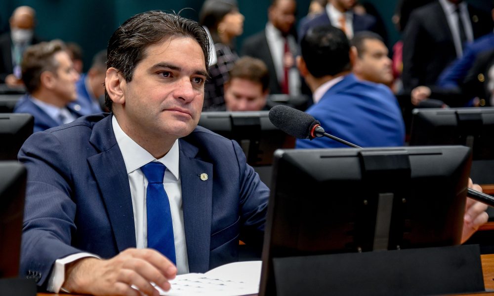 Murilo Galdino figura entre os mais lembrados e ocupa 2ª posição em pesquisa divulgada pelo Polêmica Paraíba