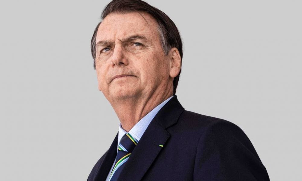 Bolsonaro divulga carta e afirma que Flávio Bolsonaro será seu porta-voz e pré-candidato à Presidência