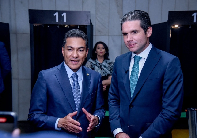 Republicanos divulga nota e nega acordo de apoio a Flávio Bolsonaro
